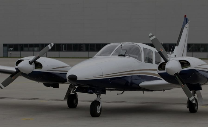 Piper PA-34 Seneca twin-engine aircraft